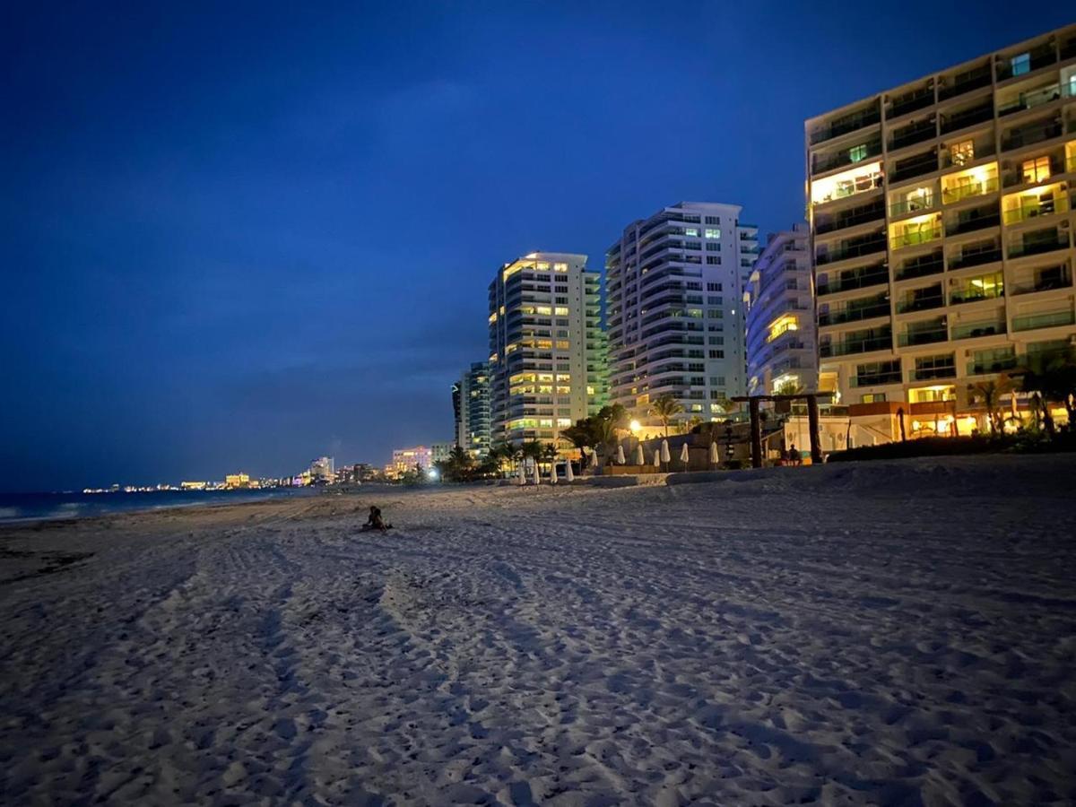 Studio Oceanfront Prime Location Cancún Buitenkant foto